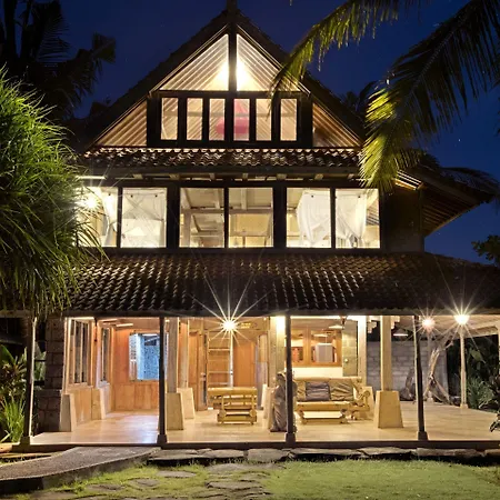 Pondok Pitaya Hotel, Surfing & Yoga