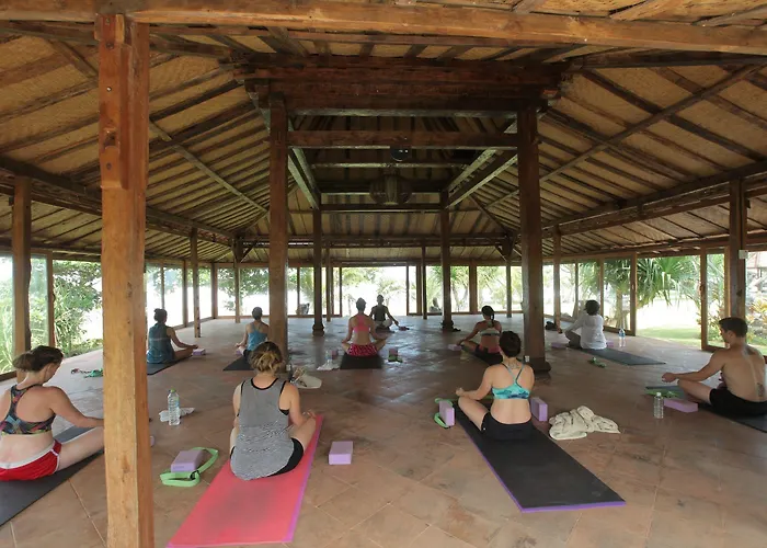 Pitaya Hotel, Surfing & Yoga Hotel