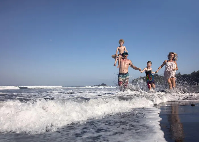 Pitaya Hotel, Surfing & Yoga 3* Selemadeg (Bali)