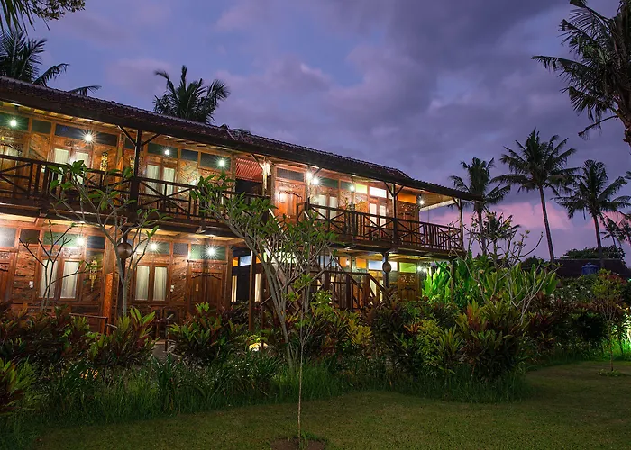 Pitaya Hotel, Surfing & Yoga Selemadeg (Bali)
