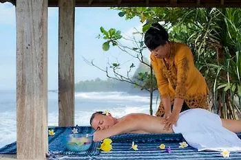 Pitaya Hotel, Surfing & Yoga Hotel 3*