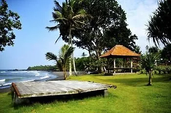Pitaya Hotel, Surfing & Yoga Selemadeg (Bali)