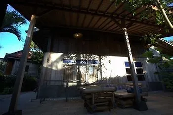 Pitaya Hotel, Surfing & Yoga Selemadeg (Bali)